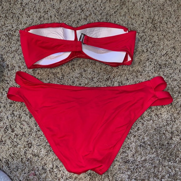 Bathing suit - Picture 2 of 2